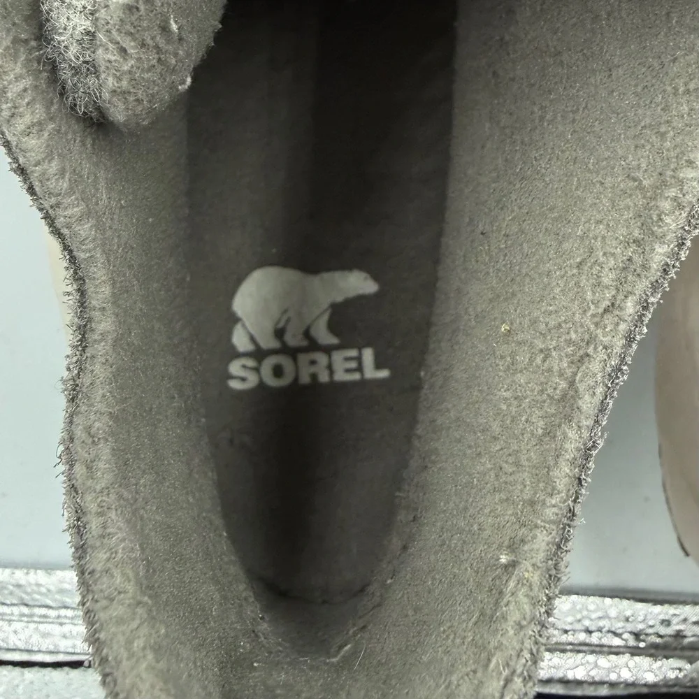 Sorel Kinetic RNEGD Caribu‎ Waterproof Sneaker Boots Quarry/Sea Salt Womens 9